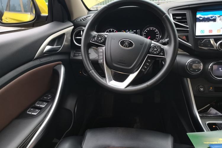 Used BYD Song 2016 Gaishi Edition 1.5TID Automatic Luxury Model Steering Wheel