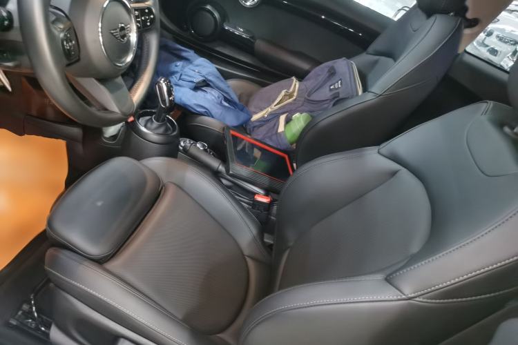 Used MINI MINI 2022 Updated 1.5T COOPER Classic Edition
