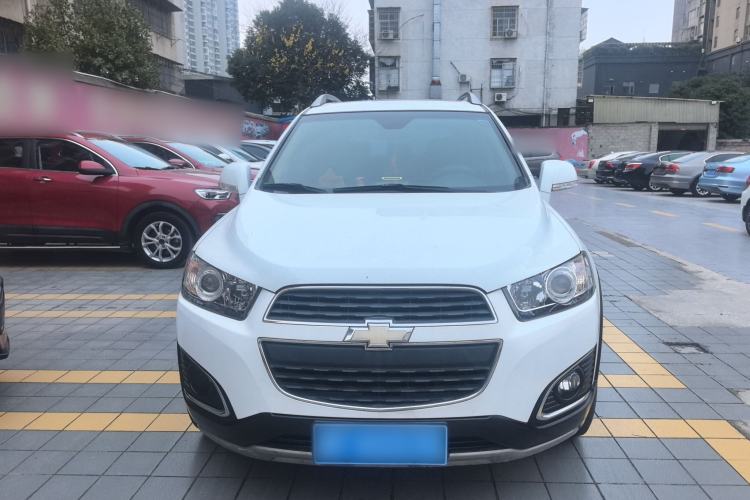 Used Chevrolet Captiva 2015 2.4L 4x4 Flagship Edition 7-Seater