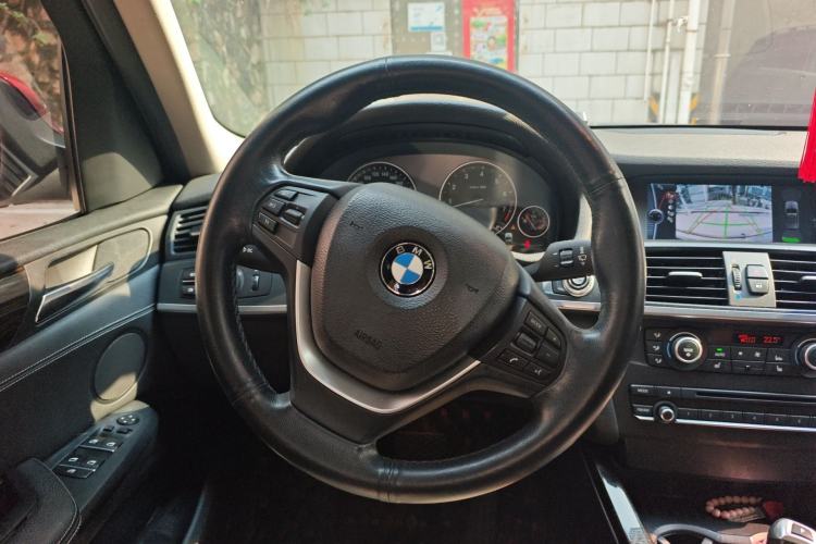 Used BMW X3 2011 xDrive28i Luxury Model Steering Wheel