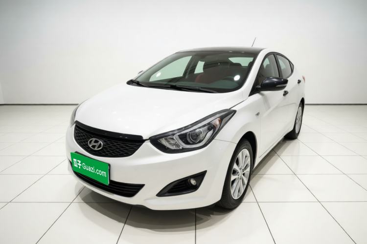 Used Hyundai Elantra (5th Generation / Langdong) 2016 1.6L Automatic Smart Version