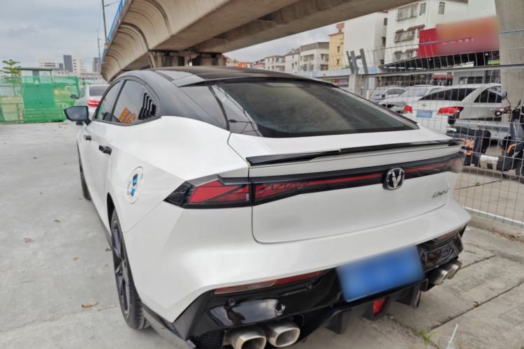 Used CHANGAN UNI-V 2024 1.5T High-Energy Version Exterior 2