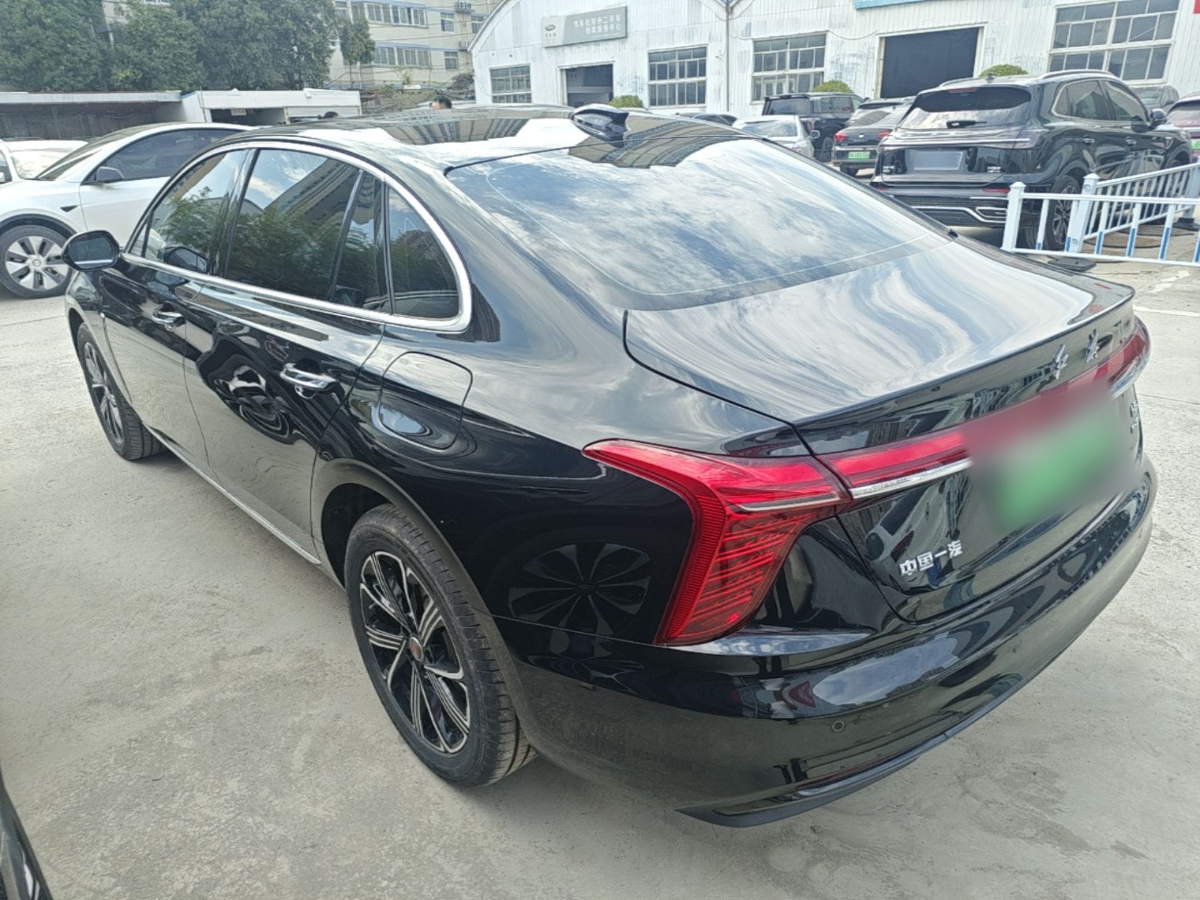 Hongqi H5 PHEV 2025 130 Super Hybrid Version — снимка 4