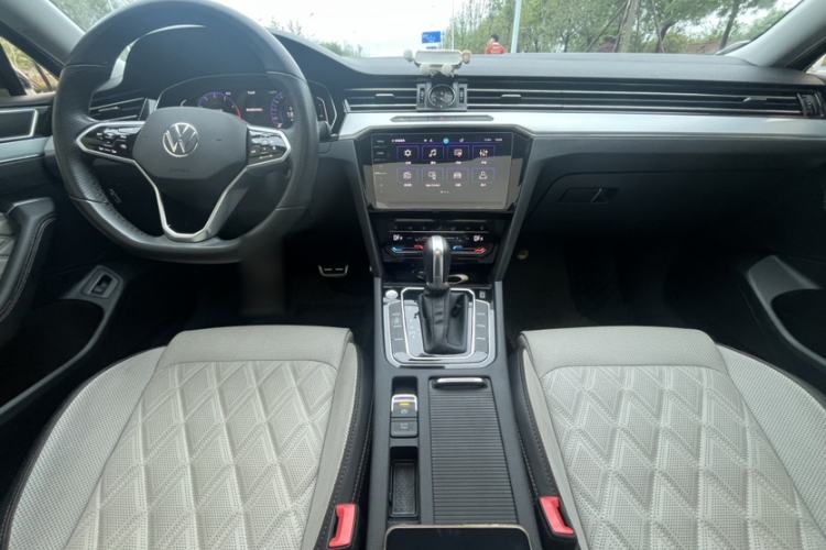 Used Volkswagen Magotan 2023 2 Million Units Commemorative Edition 330TSI DSG Luxury Version