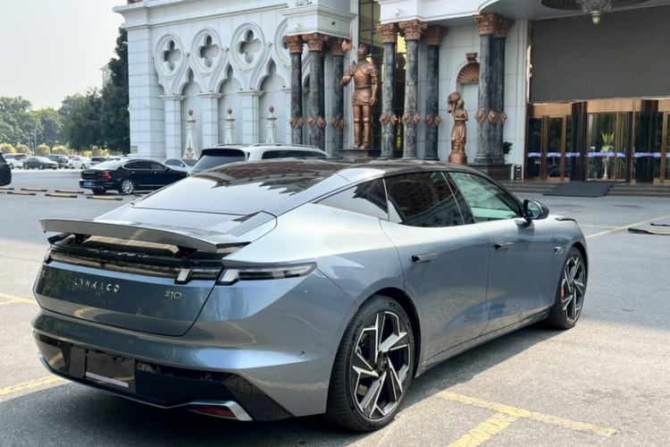 Used Lynk & Co Z10 2025 95 kWh 702 km All-Wheel Drive Intelligent Driving Ultra