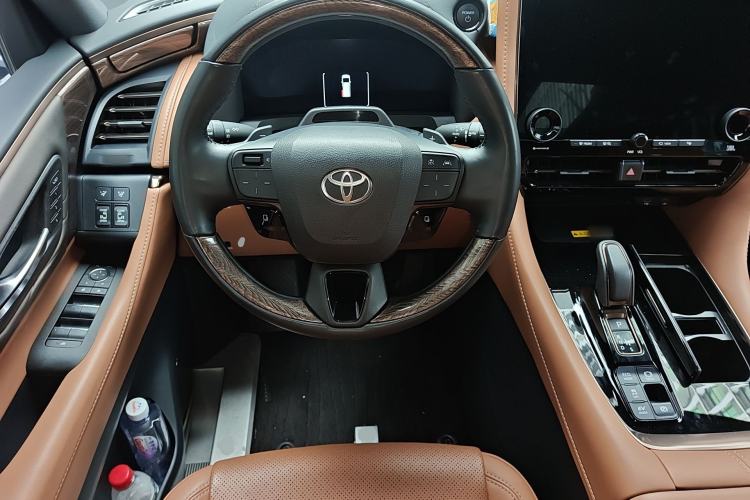 Used Toyota Alphard 2024 Dual-Engine 2.5L Prestige Edition Steering Wheel