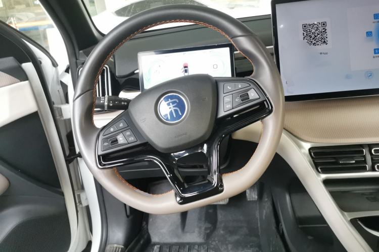 Used BYD Song Pro New Energy 2024 HONOR Edition DM-i 110KM Excellence Model Steering Wheel