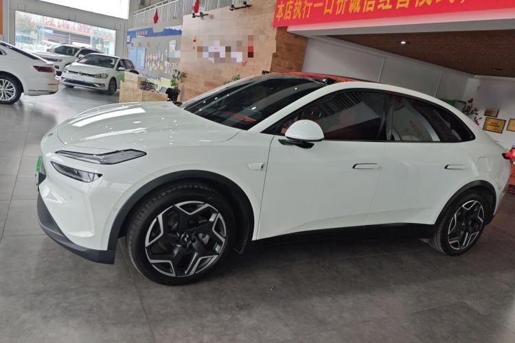 Used ONVO L60 2024 60 kWh Rear-Drive Version