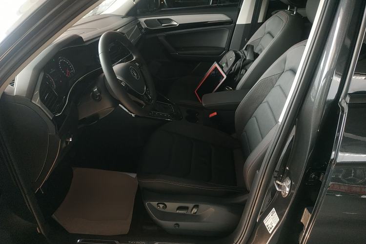 Used Volkswagen Tayron 2022 280TSI Two-Wheel Drive Luxury Smart Connectivity Version