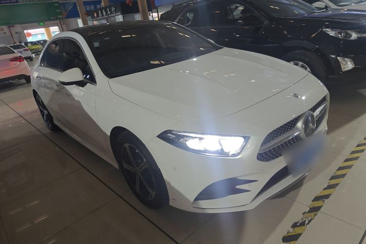 Used Mercedes-Benz A-Class 2022 Revised Version A 200 L Sport Sedan Fashionable Style