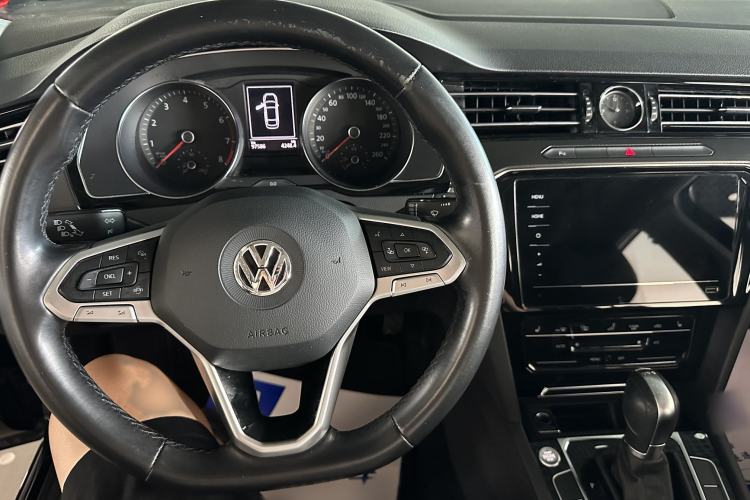 Used Volkswagen Magotan 2020 330TSI DSG Leading Model Interior 1