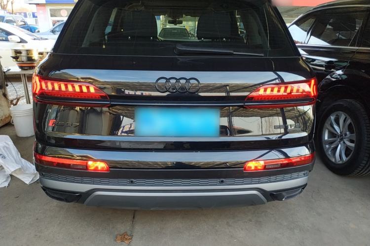 Used Audi Q7 2021 55 TFSI quattro S line Sport model