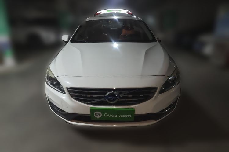 Used Volvo S60 2014 S60L 2.0T Zhiyuan Edition Front