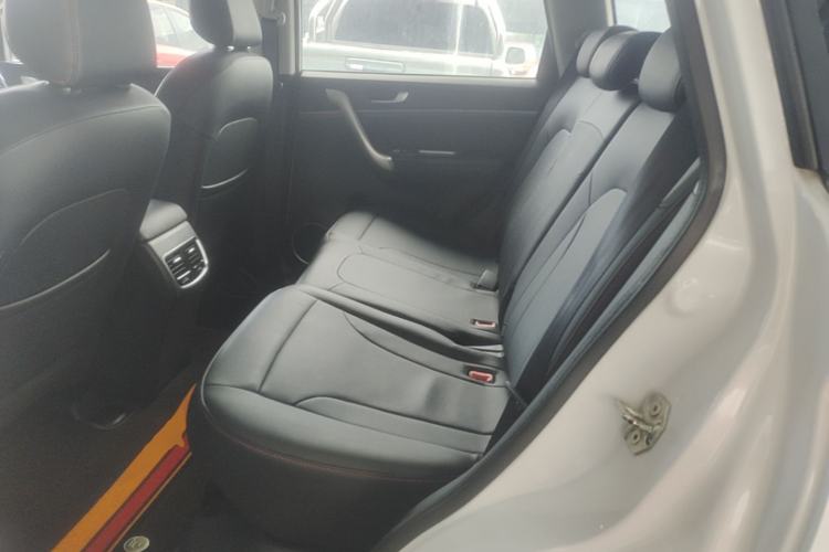 Used Haval M6 2019 1.5T DCT Two-Wheel Drive Elite Version China VI Standard