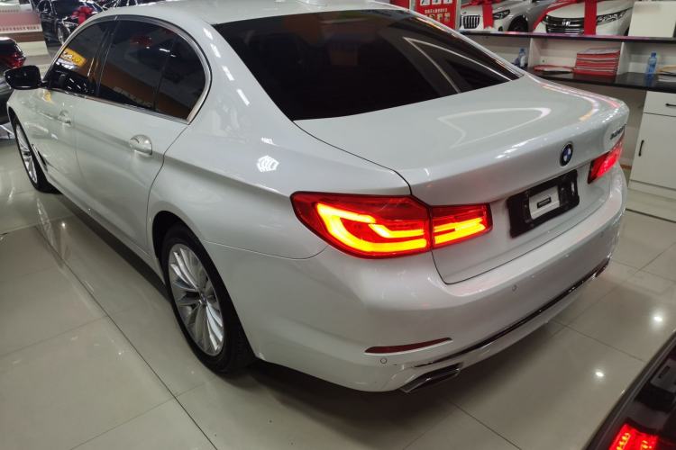 Used BMW 5 Series 2019 525Li Luxury Package
