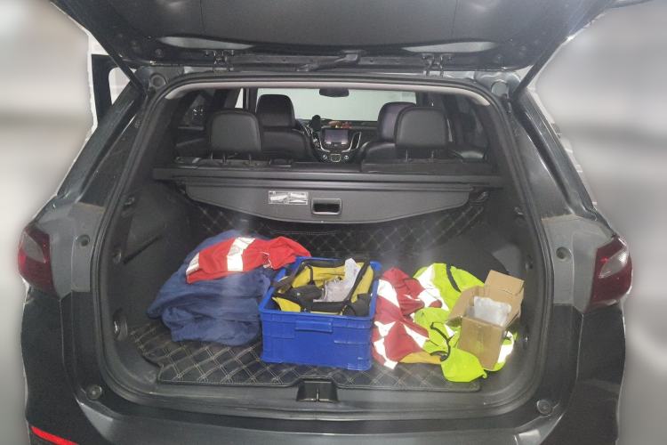 Used Chevrolet Equinox 2018 535T Automatic YuJie Edition Trunk