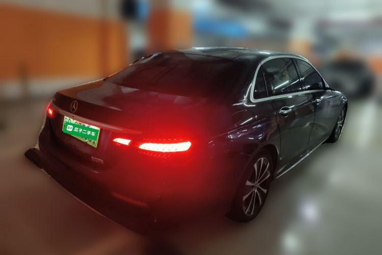 Used Mercedes-Benz E-Class New Energy 2022 Restyled E 350 e L Plug-in Hybrid Sports Sedan Rear Right 45 Deg