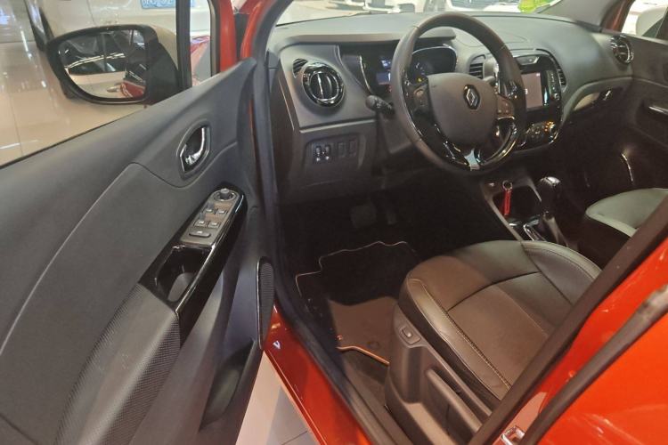Used Renault Captur 2015 1.2T Automatic Luxury Edition