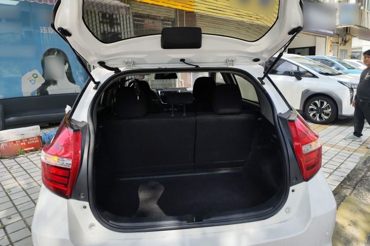 Used Toyota YARiS L Zhi Xuan 2016 Revised 1.5E CVT Charming Edition
