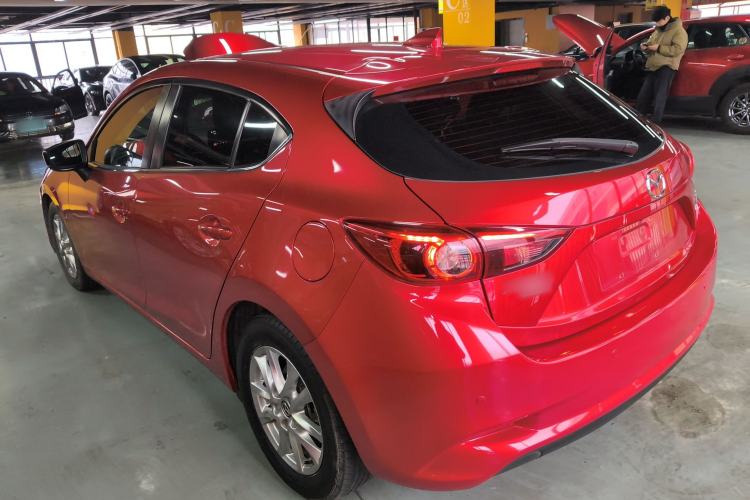 Used Mazda Mazda 3 Axela 2017 Hatchback 1.5L Automatic Luxury Model Emission Standard China V
