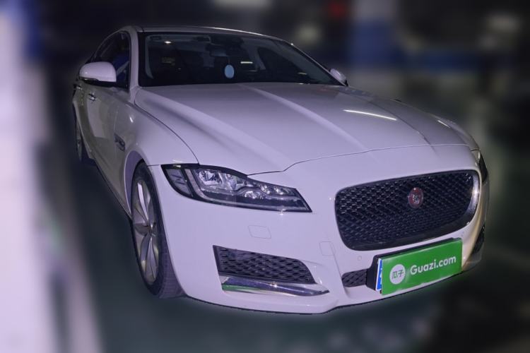 Used Jaguar XFL 2019 XFL 2.0T 250 PS Two-Wheel-Drive Luxury Edition