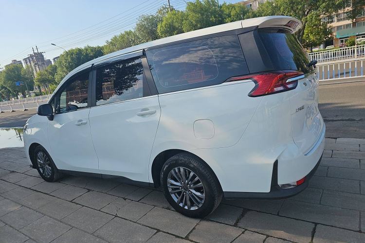 Used SAIC MAXUS EUNIQ 5 2020 1.3T PLUG-IN Elite Edition
