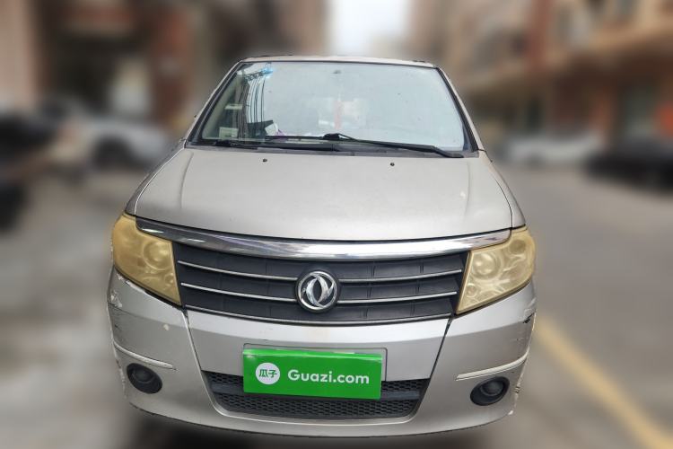Used Dongfeng Shuaike 2013 Revised Version 1.5L Manual Comfort Trim 7 Seats China IV Standard