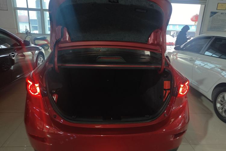 Used Mazda 3 Axela 2017 Sedan 1.5L Automatic Luxury Model Emission Standard China V