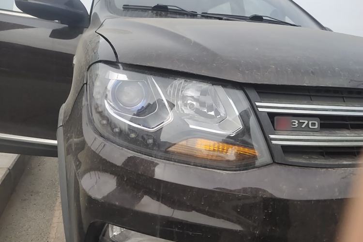 Used Dongfeng Fengon 370 2020 S370 1.5L Manual Luxury 7-Seater Right Front Headlight