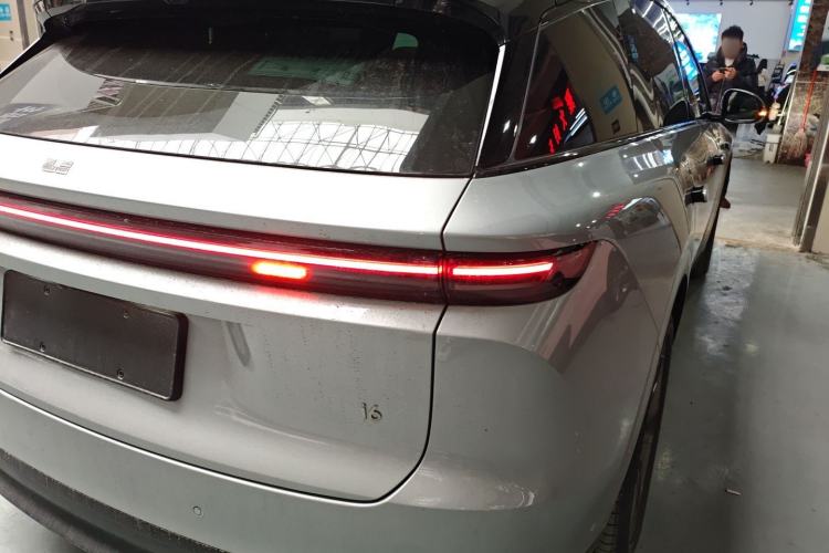 Used Li Auto Li Auto i6 2025 Model Two-Wheel-Drive Standard Type