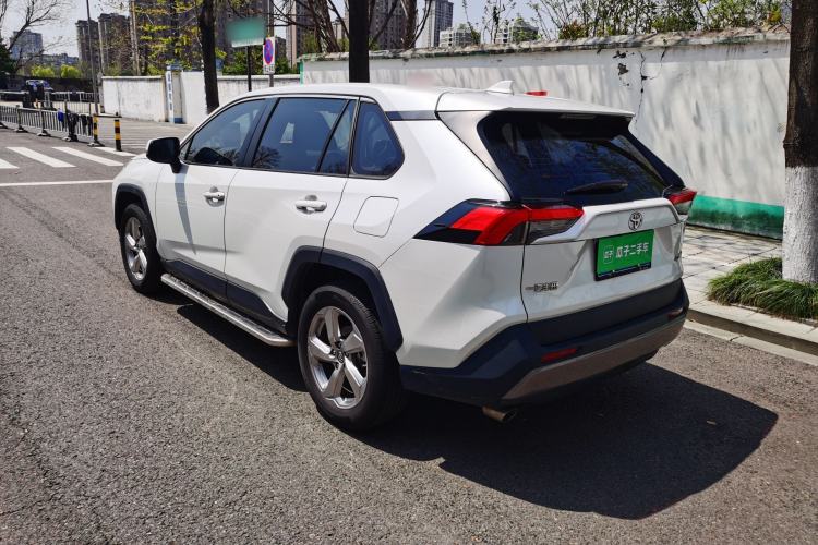 Used Toyota RAV4 2022 2.0L CVT Two-Wheel Drive Fashion Plus Edition