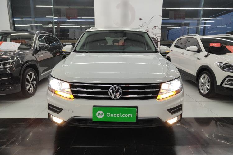 Used Volkswagen Tiguan L 2019 Revised 330TSI Automatic Two-Wheel Drive Smart & Luxury Edition China VI Standard
