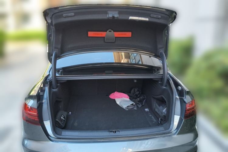 Used Audi A4L 2022 40 TFSI Luxury Dynamic Model
