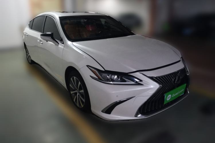 Used Lexus ES 2018 200 Excellence Edition China VI Standard
