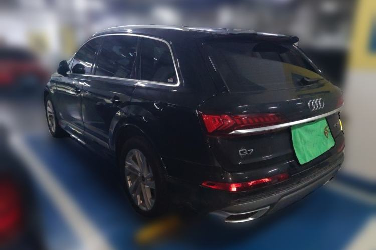 Used Audi Q7 2023 45 TFSI quattro S line Sport model