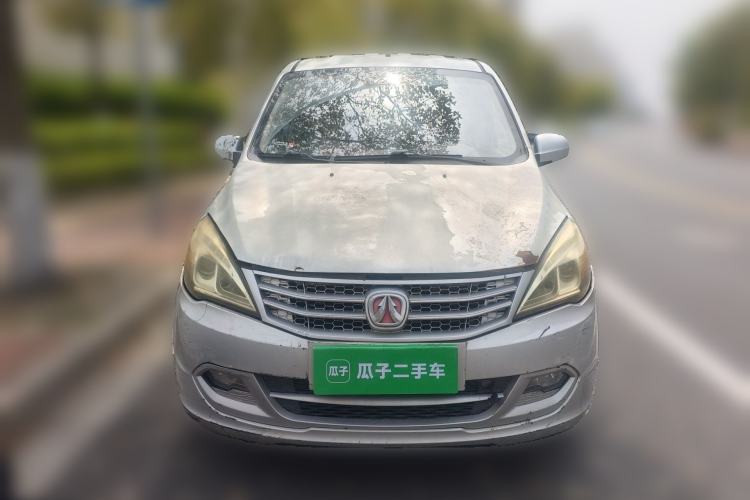 Used BAIC Weiwang M20 2014 1.5L Standard Version BJ415B Front