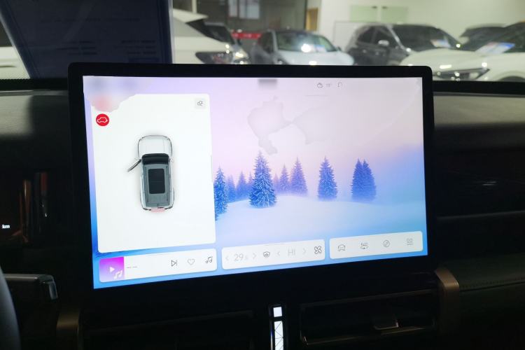 Used iCAR 03 2024 401km Range Two-Wheel Drive Standard Yuechao Version Interior 2