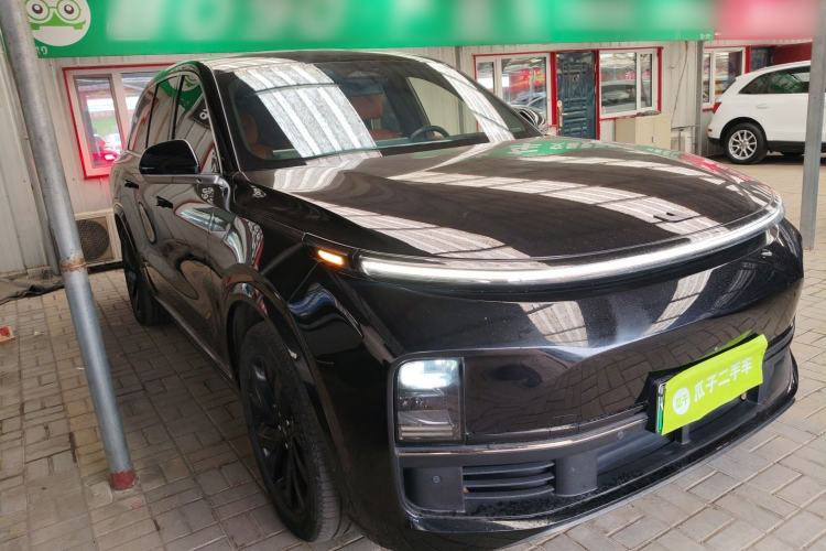 Used Li Auto L8 2023 Pro Model
