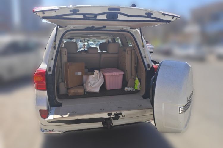 Used Toyota Land Cruiser  Trunk