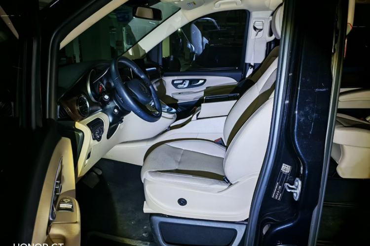 Used Mercedes-Benz V-Class 2021 V 260 Avantgarde Edition