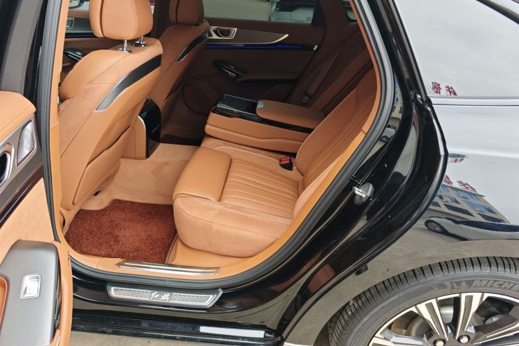 Used Hongqi H9 2024 2.0T Qichang Private Enjoyment Luxury Edition
