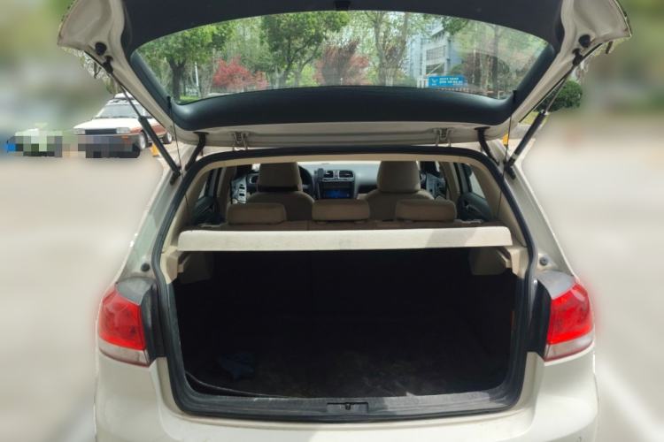 Used Volkswagen Golf 2012 1.6 Manual Comfort Edition
