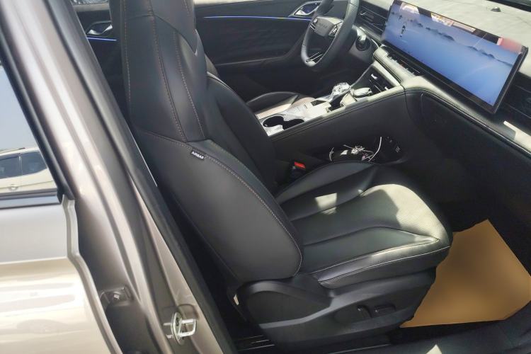 Used Roewe RX5 New Energy 2023 eRX5 Super Hybrid Prestige Edition Right Front Seat