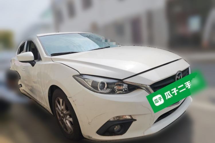 Used Mazda 3 Axela 2016 Sedan 1.5L Automatic Luxury Model