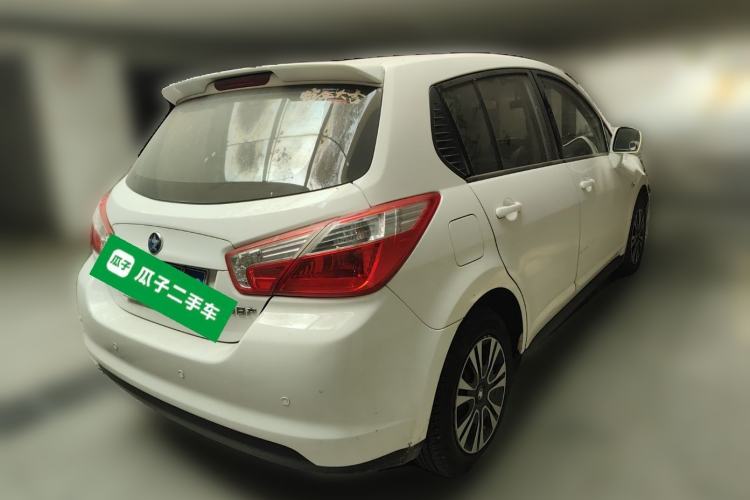 Used Venucia R50 2013 1.6L Manual Fashion Edition