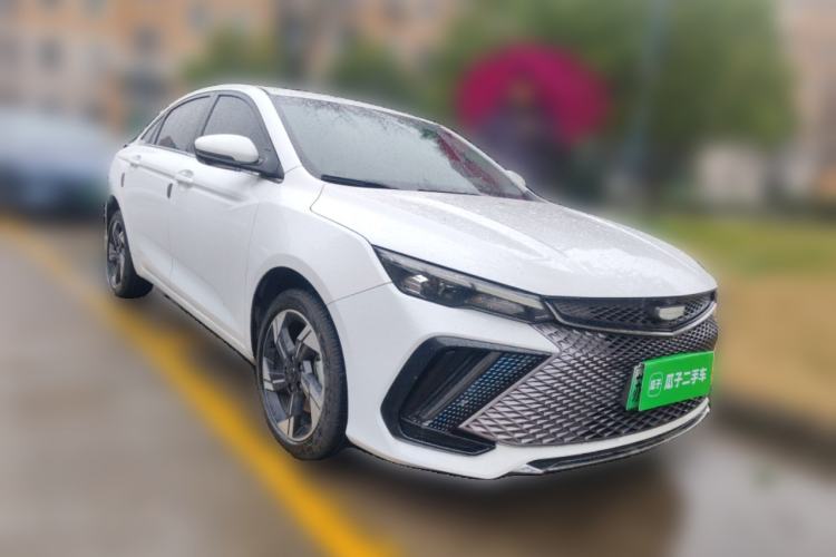 Used Geely Auto Emgrand L HiP 2022 1.5TD-DHT Pro 100KM Super Clean Front Right 45 Deg