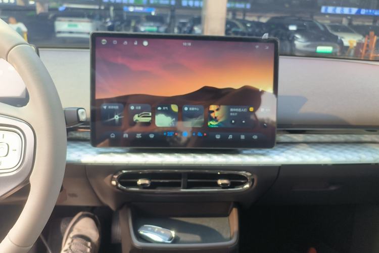 Used JAC Yiwei 3 2023 505km Pro