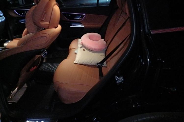 Used Mercedes-Benz GLC 2024 GLC 260 L 4MATIC Luxury Model 5 Seats
