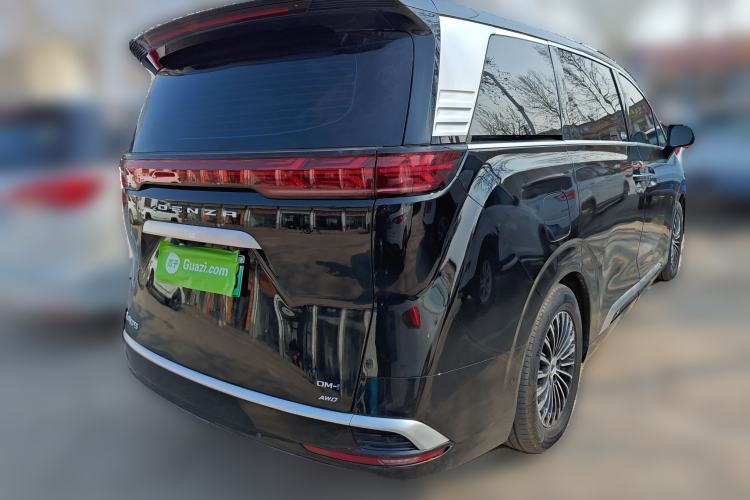 Used Denza D9 2022 DM-i 970 Four-Wheel Drive Prestige Model
