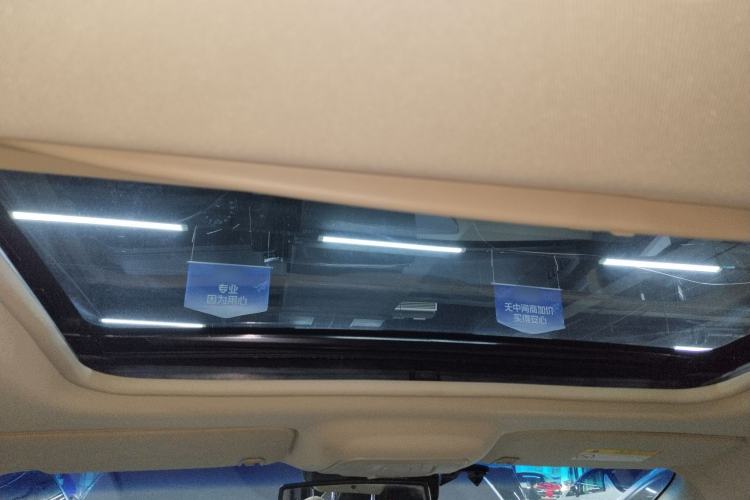 Used Buick GL8 2023 Facelifted Land Cruiser Executive Luxury Version